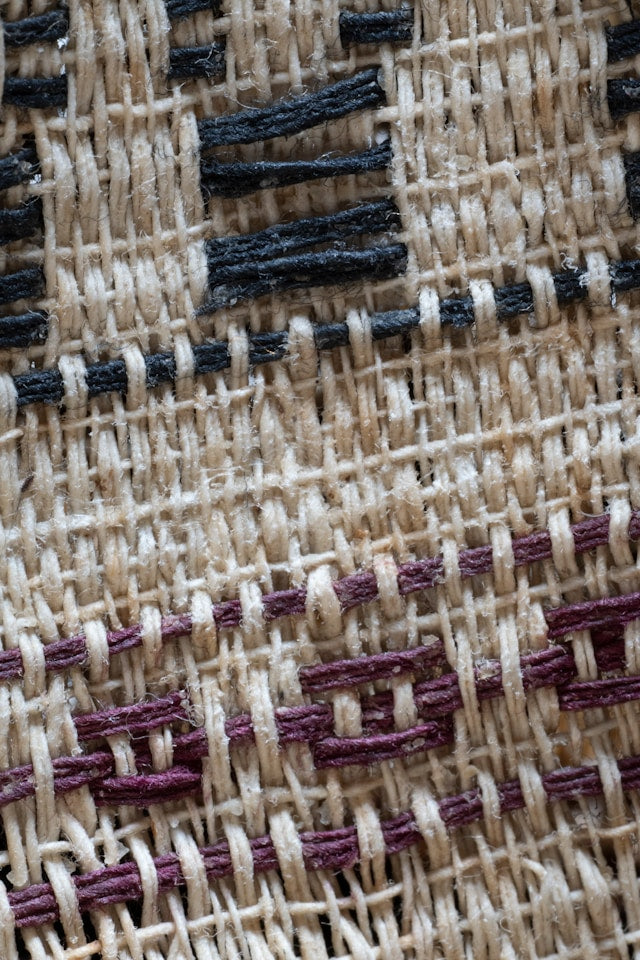 Modern Abstract Area Rugs: How to Choose Color, Pattern Scale, and Furniture Placement