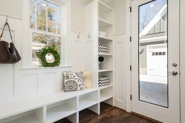 Why Braided Rugs Work So Well in Entryways