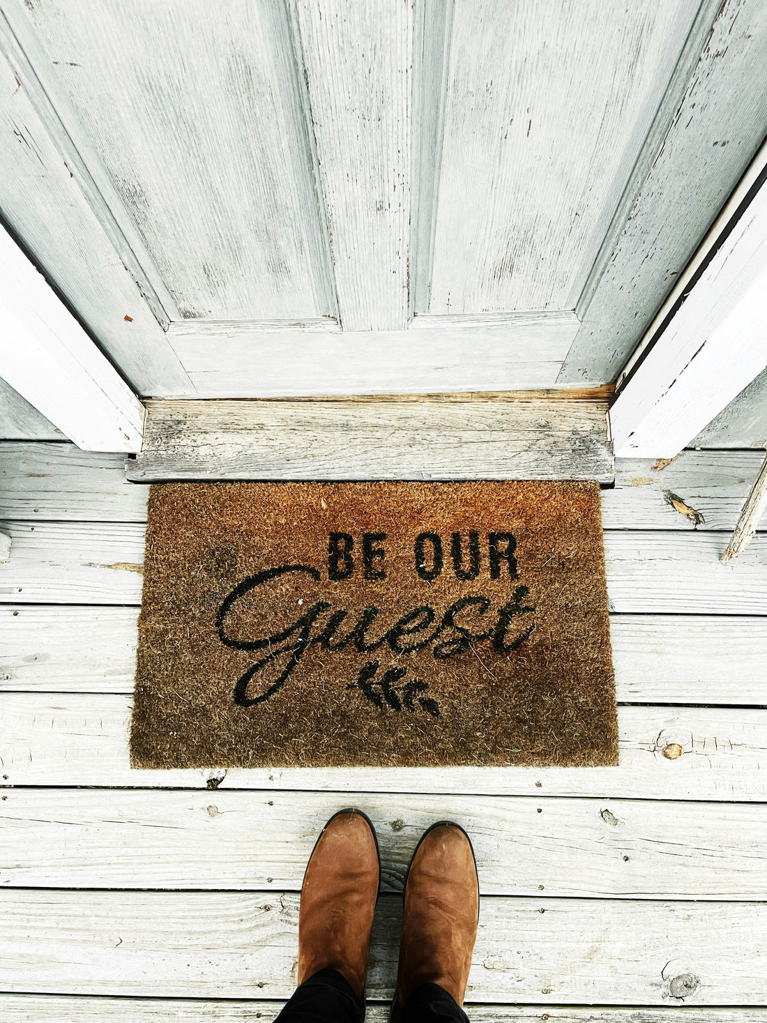 Outdoor Layered Door Mats: How to Style Striped Cotton Rugs for Farmhouse Entryways