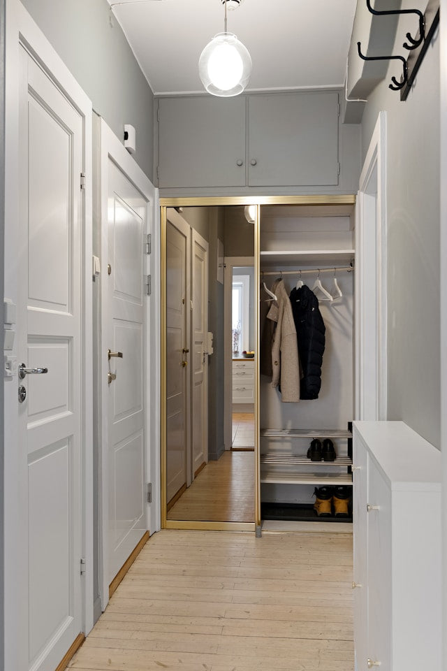 Small Rug Ideas for Narrow Hallways and Compact Spaces