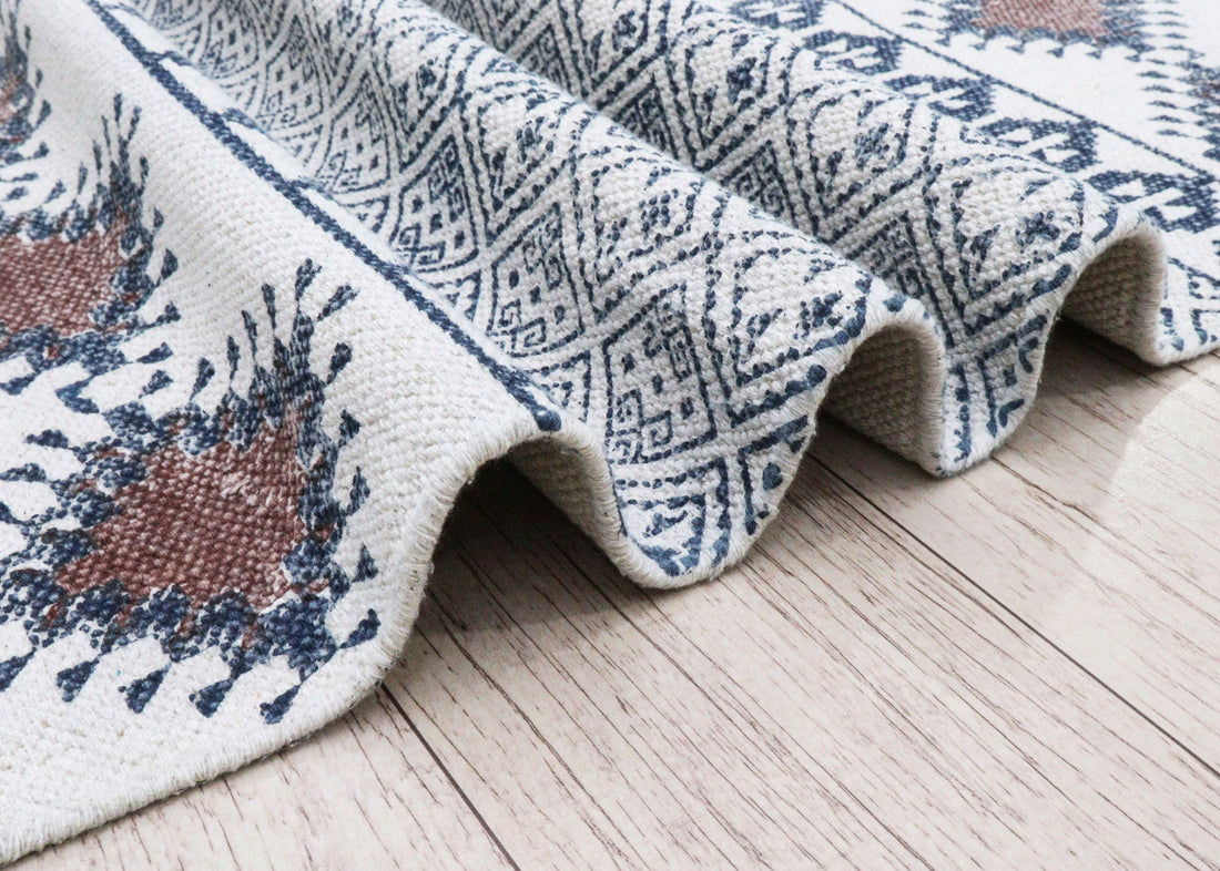 Braided Cotton Rugs: How to Use Neutral Textures in Everyday Home Decor