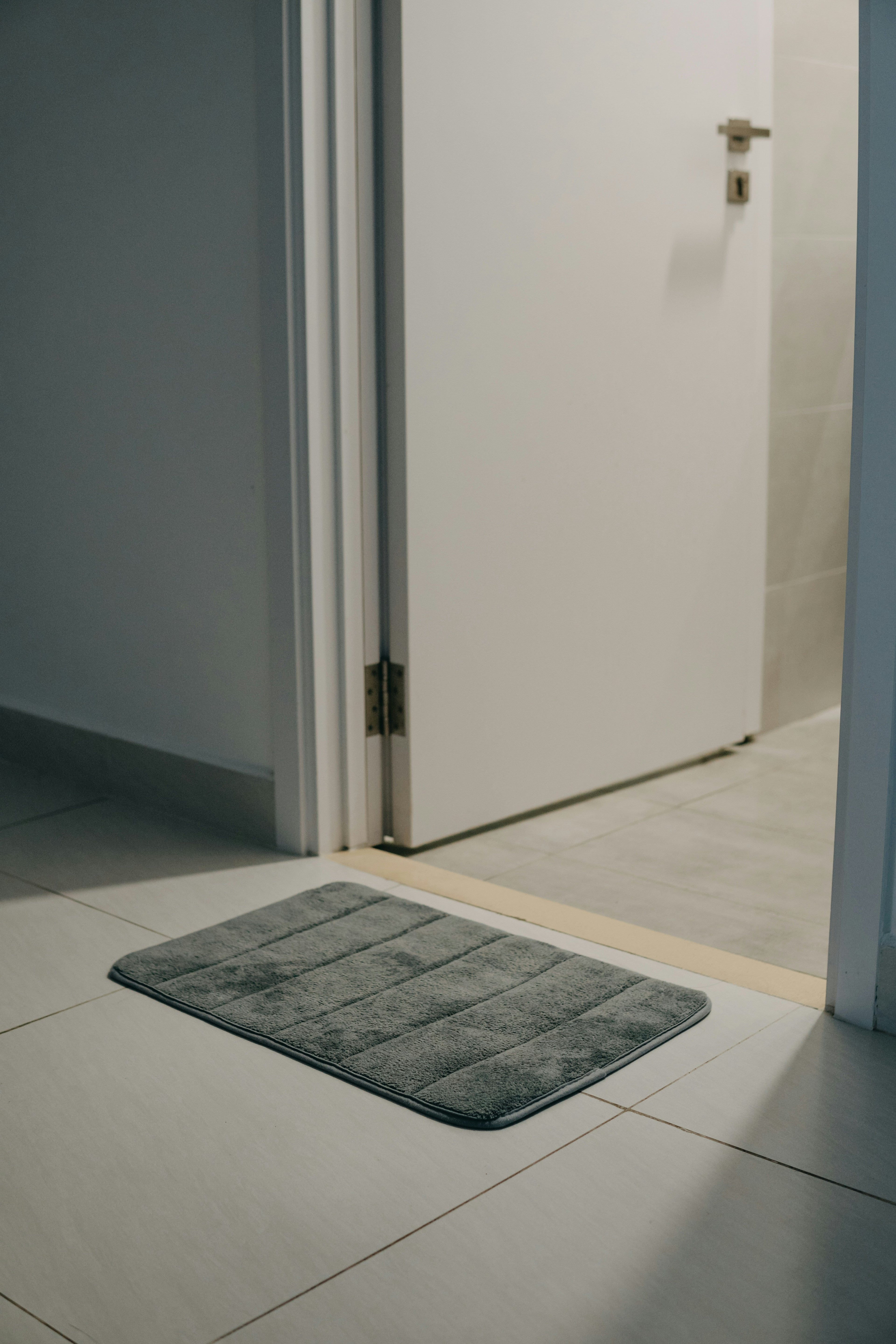 What to Look for in a Chenille Bath Rug Mat