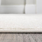 JONATHAN Y Haze Solid Low-Pile Cream 5' Round Indoor Area Rug, Coastal,Bohemian,Minimalist,Classic, Easy-Cleaning for Living Room,Bedroom,Kitchen,Pet Friendly,Non-Shedding (SEU100T-5R)