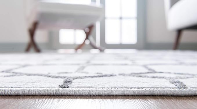 Rugs.com Lattice Trellis Collection Rug – 6 Ft Runner White Low-Pile Rug Perfect for Hallways, Entryways