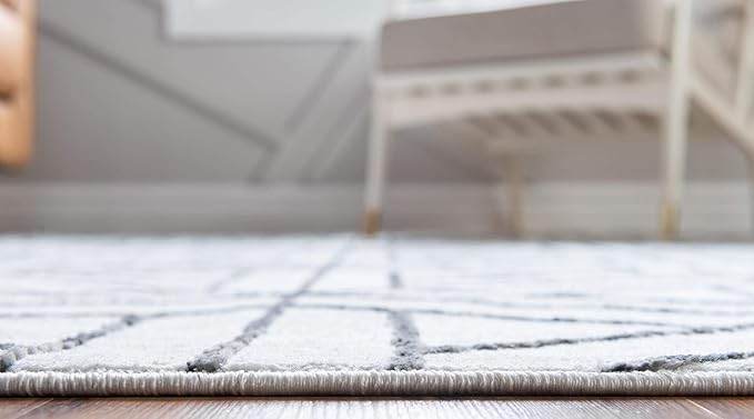 Rugs.com Lattice Trellis Collection Rug – 10 Ft Runner White Low-Pile Rug Perfect for Hallways, Entryways