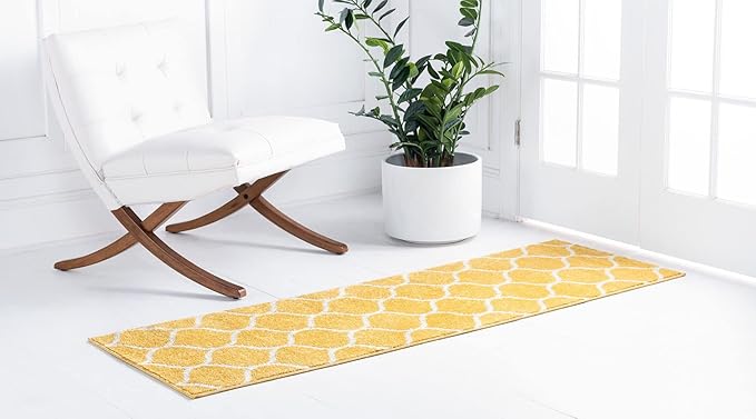 Rugs.com Lattice Frieze Collection Rug – 2' x 8' 8 Runner Yellow Medium Rug Perfect for Living Rooms, Large Dining Rooms, Open Floorplans
