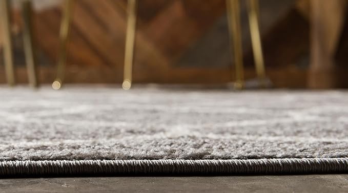 Rugs.com Lattice Frieze Collection Rug – 8' Round Light Gray Medium Rug Perfect for Kitchens, Dining Rooms