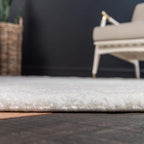Unique Loom Solo Collection Area Rug - Calabasas (7' 10" Octagon, Snow White)
