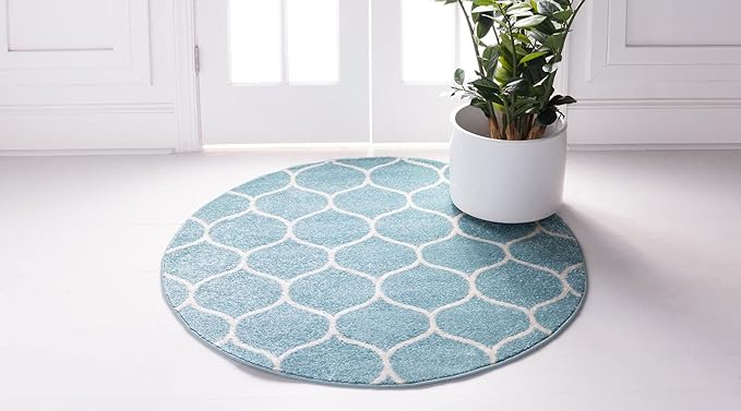 Rugs.com Lattice Frieze Collection Rug – 5' Round Light Blue Medium Rug Perfect for Kitchens, Dining Rooms