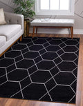 Unique Loom Trellis Frieze Collection Area Rug - Geometric (4' 1" x 6' 1", Black/ Ivory)