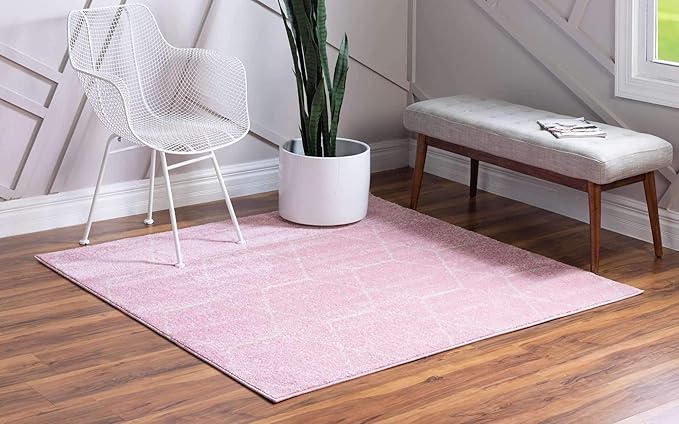 Unique Loom Trellis Frieze Collection Area Rug - Geometric (5' Square, Light Pink/ Ivory)
