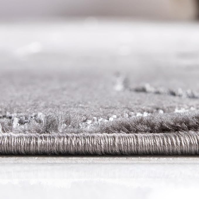 Unique Loom Marilyn Monroe Glam Collection Area Rug - Trellis (7' 10' x 10' Oval, Gray Silver/ Silver)