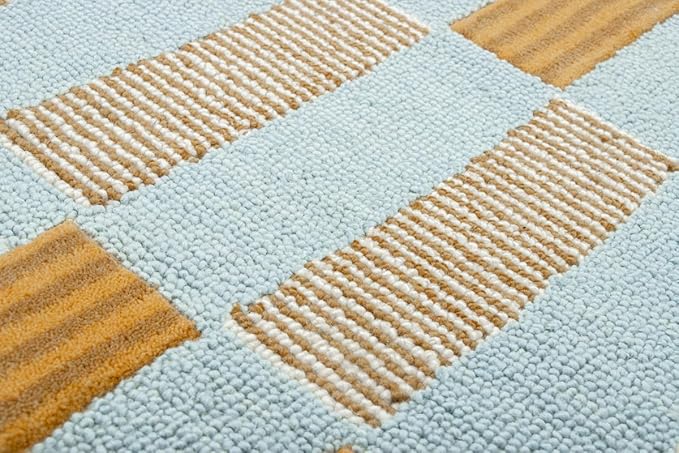 Hand-Tufted Wool Rug with Scalloped Edges, Light Blue Plaid Pattern, Cozy Soft Area Rug for Living Room, Bedroom, and Nursery, Handmade Modern Accent Rug, 9x12 Ft