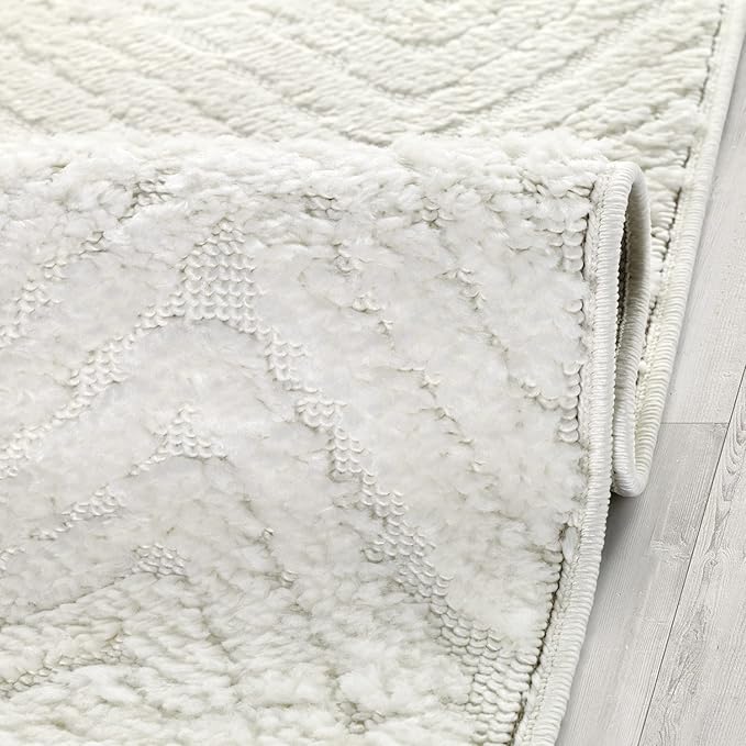 Antep Rugs Palafito 6x9 Geometric Shag Diamond High-Low Pile Textured Indoor Area Rug (White, 6'7" x 9')