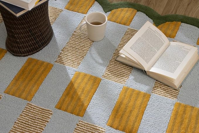 Hand-Tufted Wool Rug with Scalloped Edges, Light Blue Plaid Pattern, Cozy Soft Area Rug for Living Room, Bedroom, and Nursery, Handmade Modern Accent Rug, 7x7 Ft (Square)