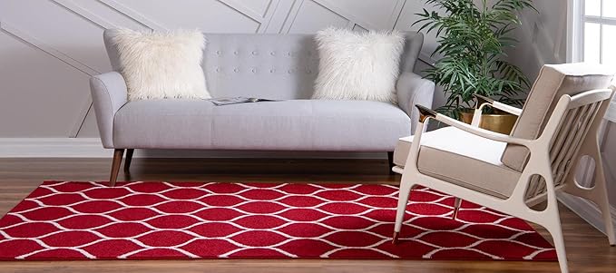 Rugs.com Lattice Frieze Collection Rug – 6' x 9' Red Medium Rug Perfect for Living Rooms, Large Dining Rooms, Open Floorplans