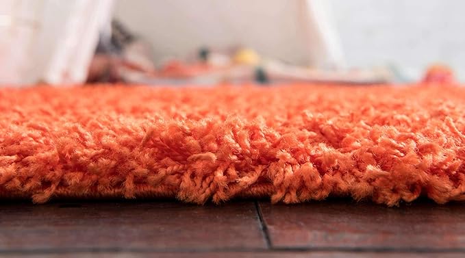 Unique Loom Solid Shag Collection Area Rug (7' 1" x 10' Rectangle, Tiger Orange)