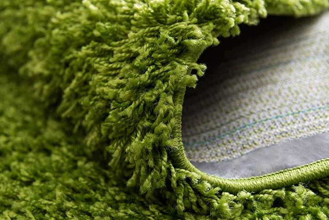 Unique Loom Solid Shag Collection Area Rug (5' 1" x 8' Rectangle, Grass Green)