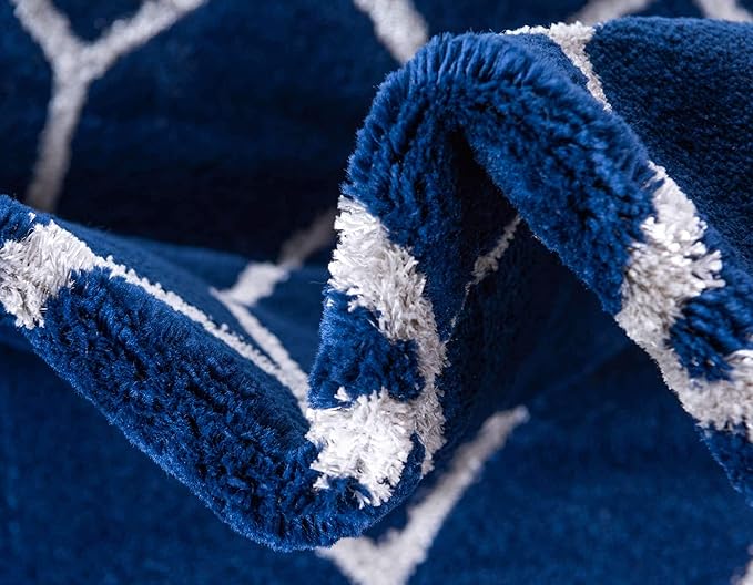Unique Loom Marilyn Monroe Glam Collection Area Rug - Trellis (5' x 8' Rectangle, Navy Blue Silver/ Silver)