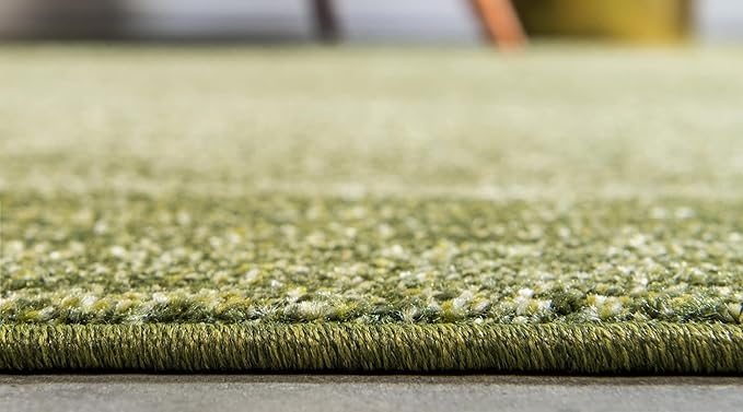 Rugs.com Angelica Collection Rug – 4 Ft Round Light Green Medium Rug Perfect for Kitchens, Dining Rooms