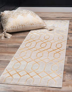 Marilyn Monroe Glam Collection Area Rug - Trellis (2' x 10' Runner, White Gold/ Gold)