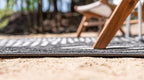 Unique Loom Sabrina Soto Outdoor Collection Geometric, Modern, Vibrant, Carved Area Rug (8' 0 x 8' 0 Round, Black/ Ivory)