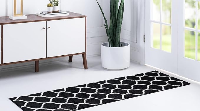Rugs.com Lattice Frieze Collection Rug – 2' x 13' Runner Black Medium Rug Perfect for Living Rooms, Large Dining Rooms, Open Floorplans