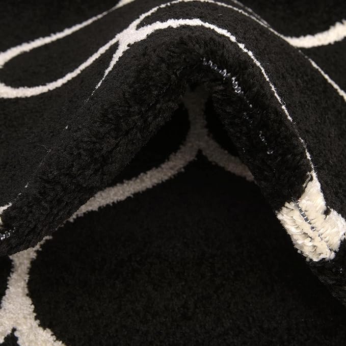 Rugs.com Lattice Frieze Collection Rug – 2' x 8' 8 Runner Black Medium Rug Perfect for Living Rooms, Large Dining Rooms, Open Floorplans