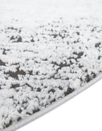Rugs.com Leipzig Collection Rug – 5 Ft Round Gray Low-Pile Rug Perfect for Kitchens, Dining Rooms