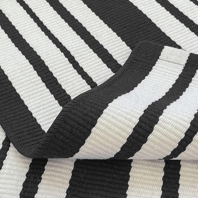 KOZYFLY Black and White Striped Outdoor Rug 3x5 Ft Area Rug Washable Front Porch Rug Front Door Mat Cotton Outdoor Doormats Carpet for Front Door Kitchen Entryway Patio Living Room