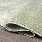 JONATHAN Y Haze Solid Low-Pile Green 5' Round Indoor Area Rug, Coastal,Bohemian,Minimalist,Classic, Easy-Cleaning for Living Room,Bedroom,Kitchen,Pet Friendly,Non-Shedding (SEU100O-5R)