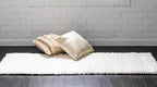 Unique Loom Solid Shag Collection Area Rug (2' 6" x 13' 1" Runner, Snow White)