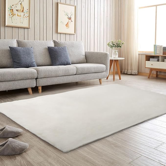 Solid Color Rabbit Fur Carpet, Ultra-Soft and Cozy, Perfect for Bedroom, Living Room Decor and Comfort (White, 4' x 6')