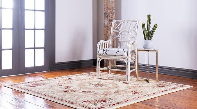 Rugs.com Chateau Collection Rug – 4 Ft Square Cream Medium Rug Perfect for Living Rooms, Kitchens, Entryways
