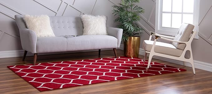 Rugs.com Lattice Frieze Collection Rug – 3' 3 x 5' 3 Red Medium Rug Perfect for Living Rooms, Large Dining Rooms, Open Floorplans