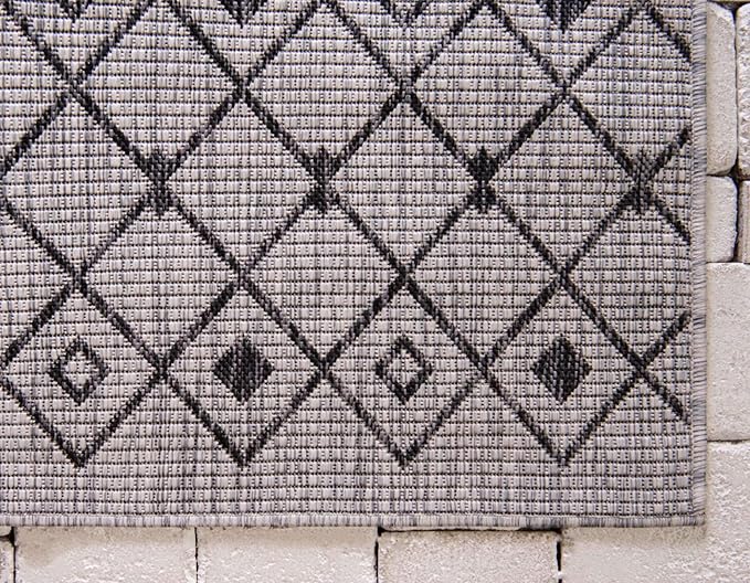 Unique Loom Outdoor Trellis Collection Area Rug - Tribal Trellis (9' x 12' Rectangle, Gray/ Black)