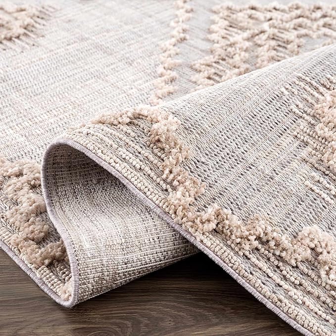 Hauteloom Ampusungan Living Room, Bedroom Area Rug - Geometric - Charcoal, Cream, Beige - 2'7" x 4'