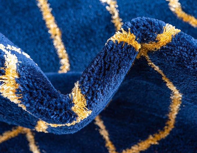 Unique Loom Marilyn Monroe Glam Collection Area Rug - Trellis (4' 1' x 6' 1' Rectangle, Navy Blue Gold/ Gold)