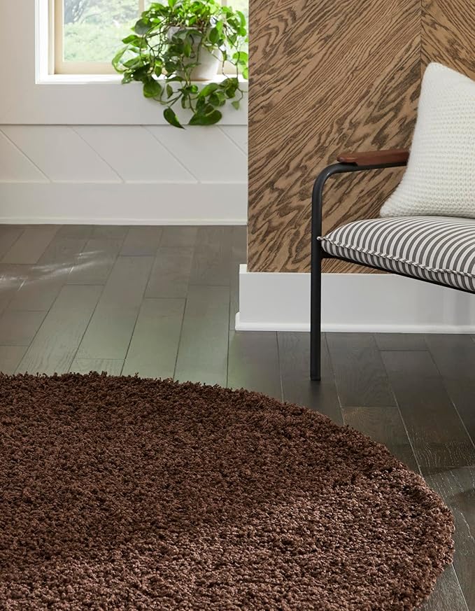 Unique Loom Solid Shag Collection Area Rug (5' 3" Round, Chocolate Brown)