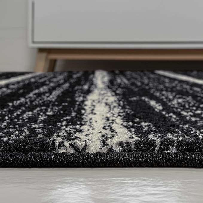 JONATHAN Y Williamsburg Minimalist Stripe Black/Cream Indoor Area Rug, 3x5, Contemporary, Modern, Easy-Cleaning for Living Room, Bedroom, Kitchen, Pet Friendly, Non-Shedding (MOH201F-3)