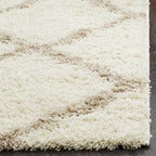 SAFAVIEH Dallas Shag Collection Area Rug - 6' x 9', Ivory & Beige, Trellis Design, Non-Shedding & Easy Care, 1.5-inch Thick Ideal for High Traffic Areas in Living Room, Bedroom (SGD257B)