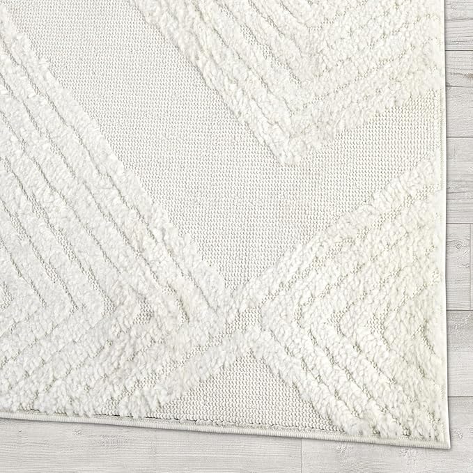 Antep Rugs Palafito 6x9 Geometric Shag Diamond High-Low Pile Textured Indoor Area Rug (White, 6'7" x 9')