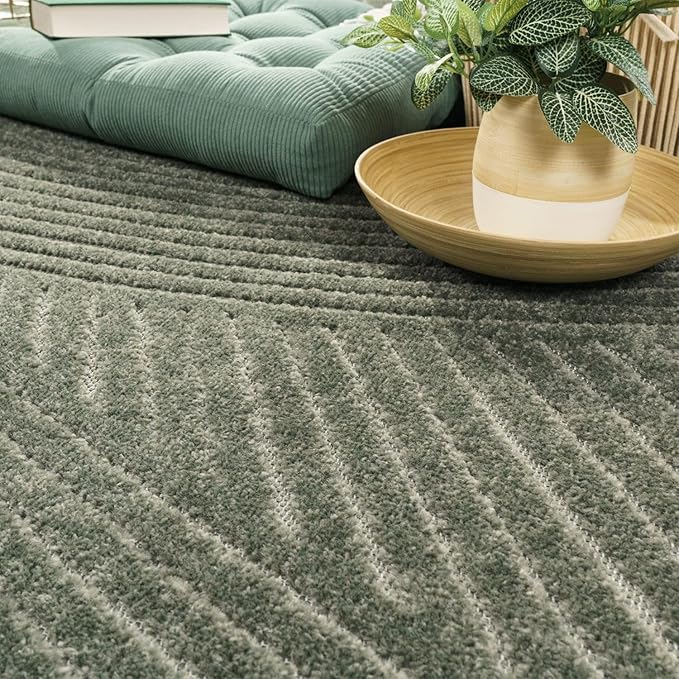Paco Home Modern Area Rug with Abstract Line Pattern and Contour-Cut in Green, Size: 4' x 5'7"