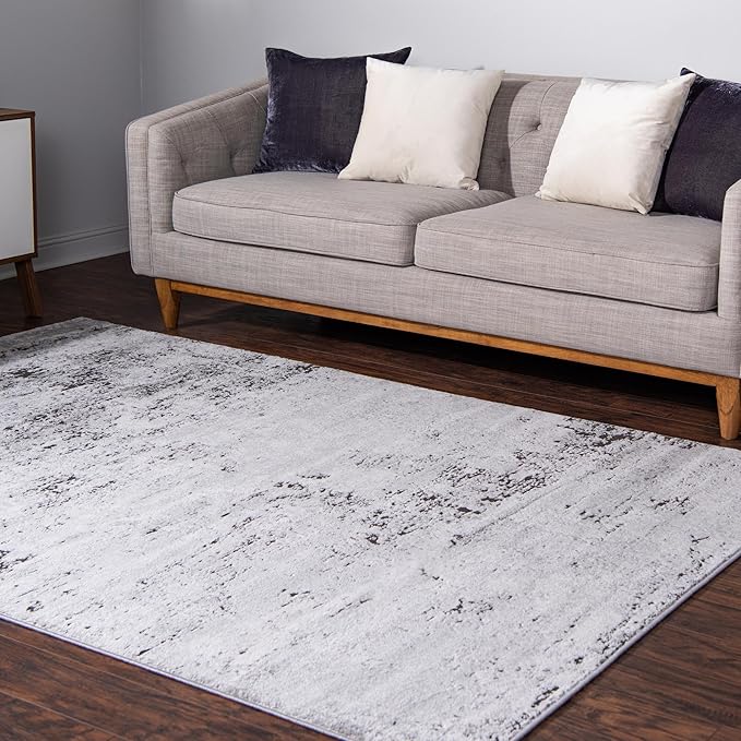 Rugs.com Leipzig Collection Rug – 6x9 Gray Low-Pile Rug Perfect for Bedrooms, Dining Rooms, Living Rooms