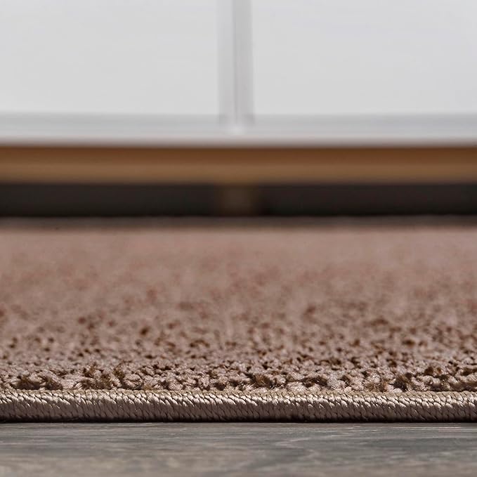JONATHAN Y Haze Solid Low-Pile Brown 8' Round Indoor Area Rug, Coastal,Bohemian,Minimalist,Classic, Easy-Cleaning for Living Room,Bedroom,Kitchen,Pet Friendly,Non-Shedding (SEU100J-8R)