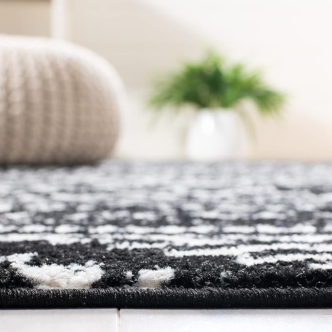 SAFAVIEH Tulum Collection Runner Rug - 2' x 17', Black & Ivory, Moroccan Boho Tribal Design, Non-Shedding & Easy to Clean, Ideal for Living Room, Hallway, Foyer, Bedroom (TUL272Z)