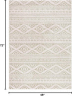SAFAVIEH Area Rug 4x6 - Tulum Collection - Ivory & Sage, Moroccan Boho Tribal Design, Non-Shedding & Easy to Clean, Ideal for Living Room, Bedroom, Dining Space (TUL272H)