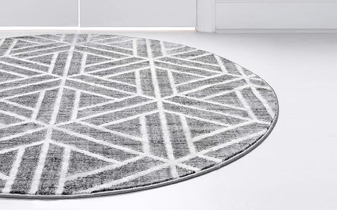 Rugs.com Lattice Trellis Collection Rug – 5 Ft Round Gray Low-Pile Rug Perfect for Kitchens, Dining Rooms