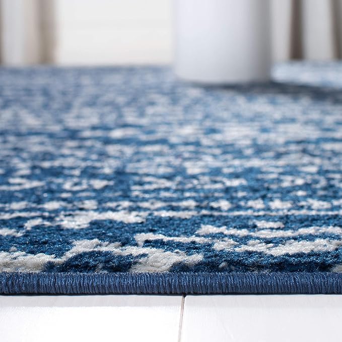 SAFAVIEH Tulum Collection Area Rug - 5' Round, Navy & Ivory, Moroccan Boho Tribal Design, Non-Shedding & Easy to Clean, Ideal for Living Room, Bedroom, Dining Space (TUL272N)