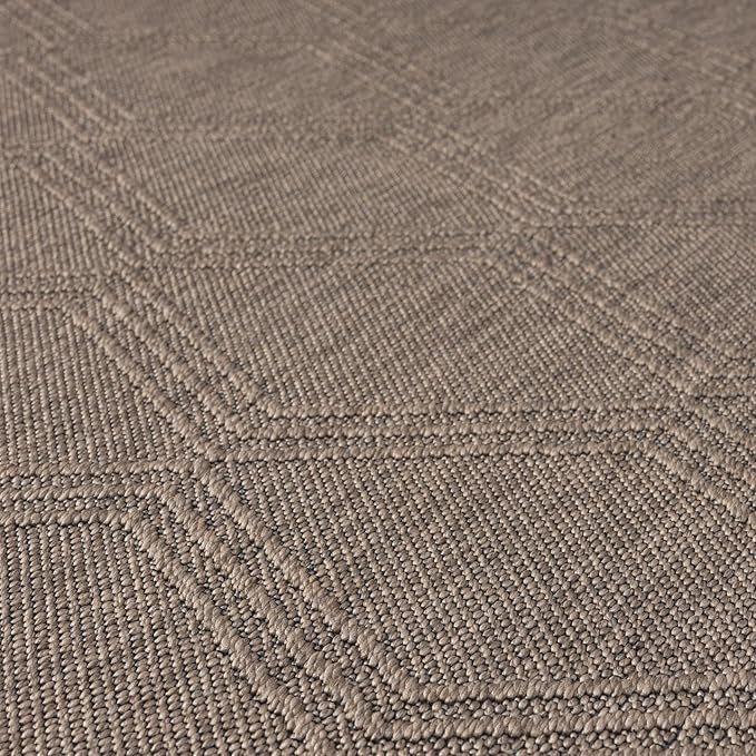 LUXE WEAVERS Modern Farmhouse Brown 9x12 Washable Area Rug, Anti-Slip Diamond Pattern Carpet